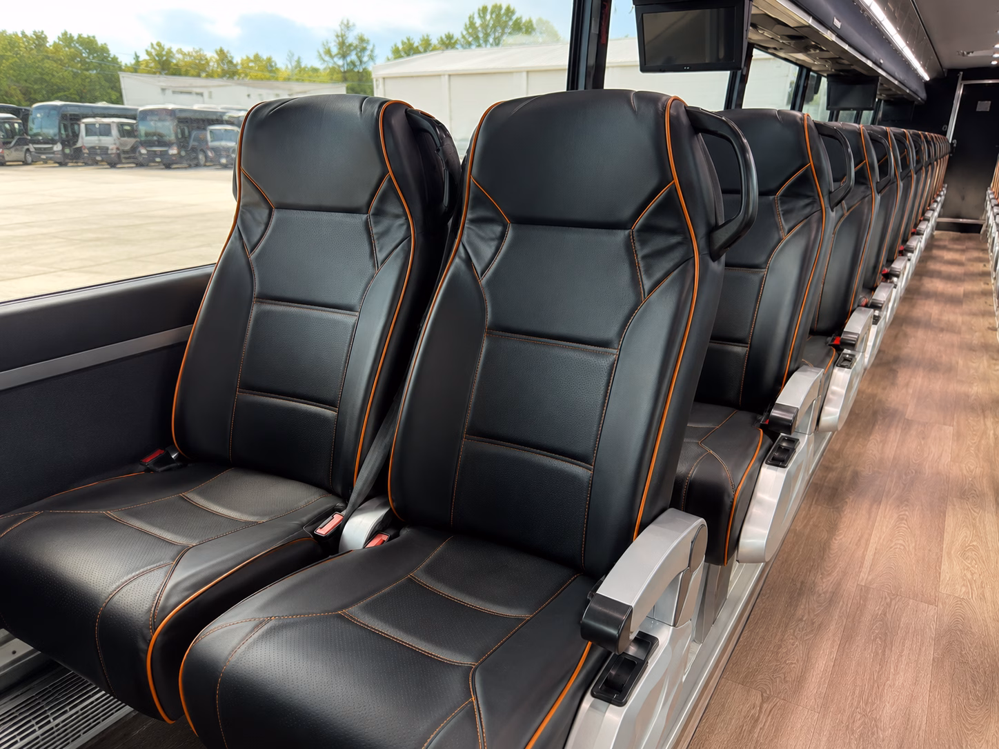 bartlettcharterbuscompany com will help you find buses for memphis tigers football and the autozone liberty bowl