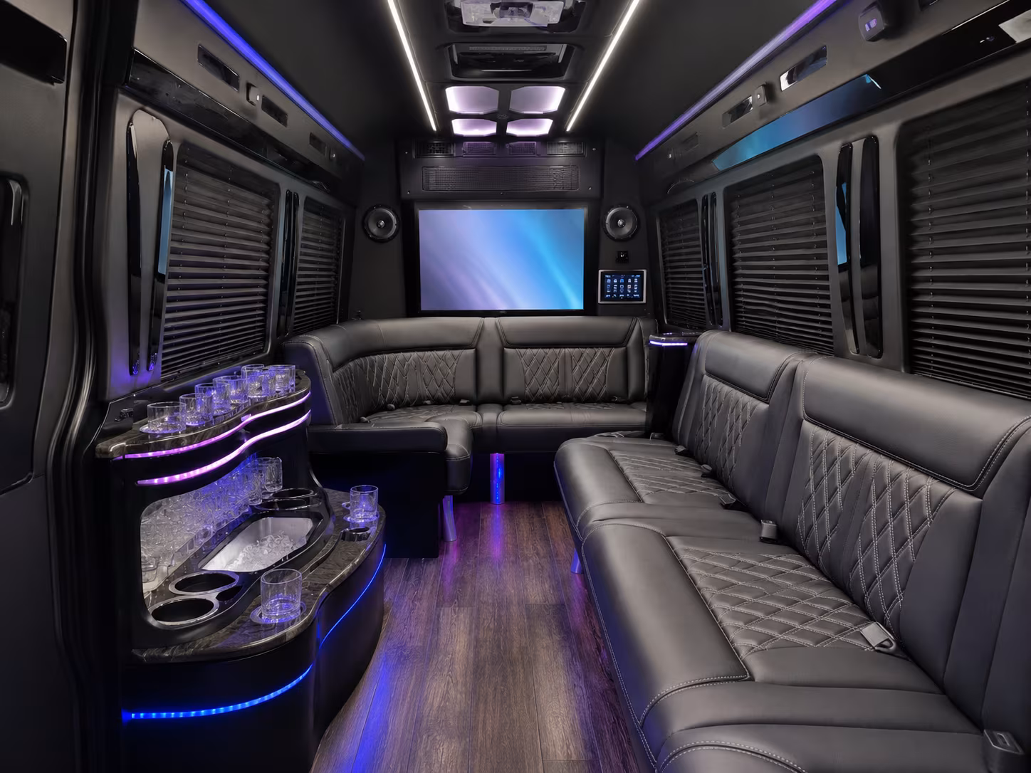 shuttle your team between bartlett and downtown memphis without the stage road stress