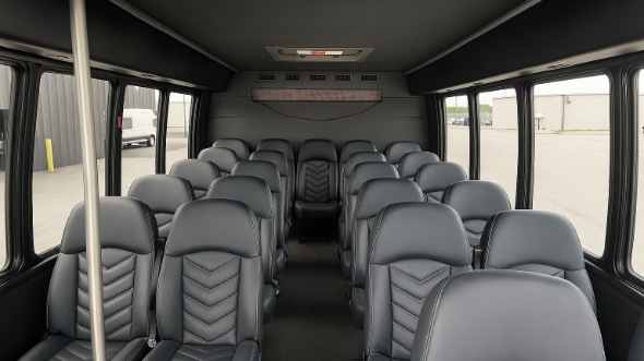 memphis 28 passenger minibus
