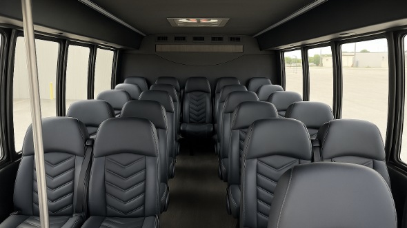pine bluff 28 passenger minibus